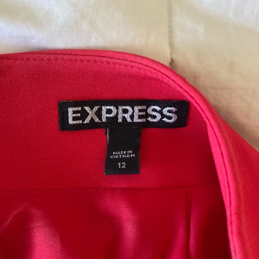 EXPRESS SKIRT - Picture 3 of 4